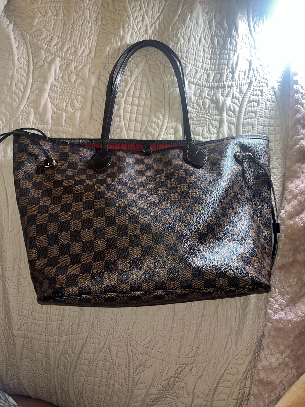 Louis Vuitton Damier Ebene Neverfull
MM Bag, Has COA